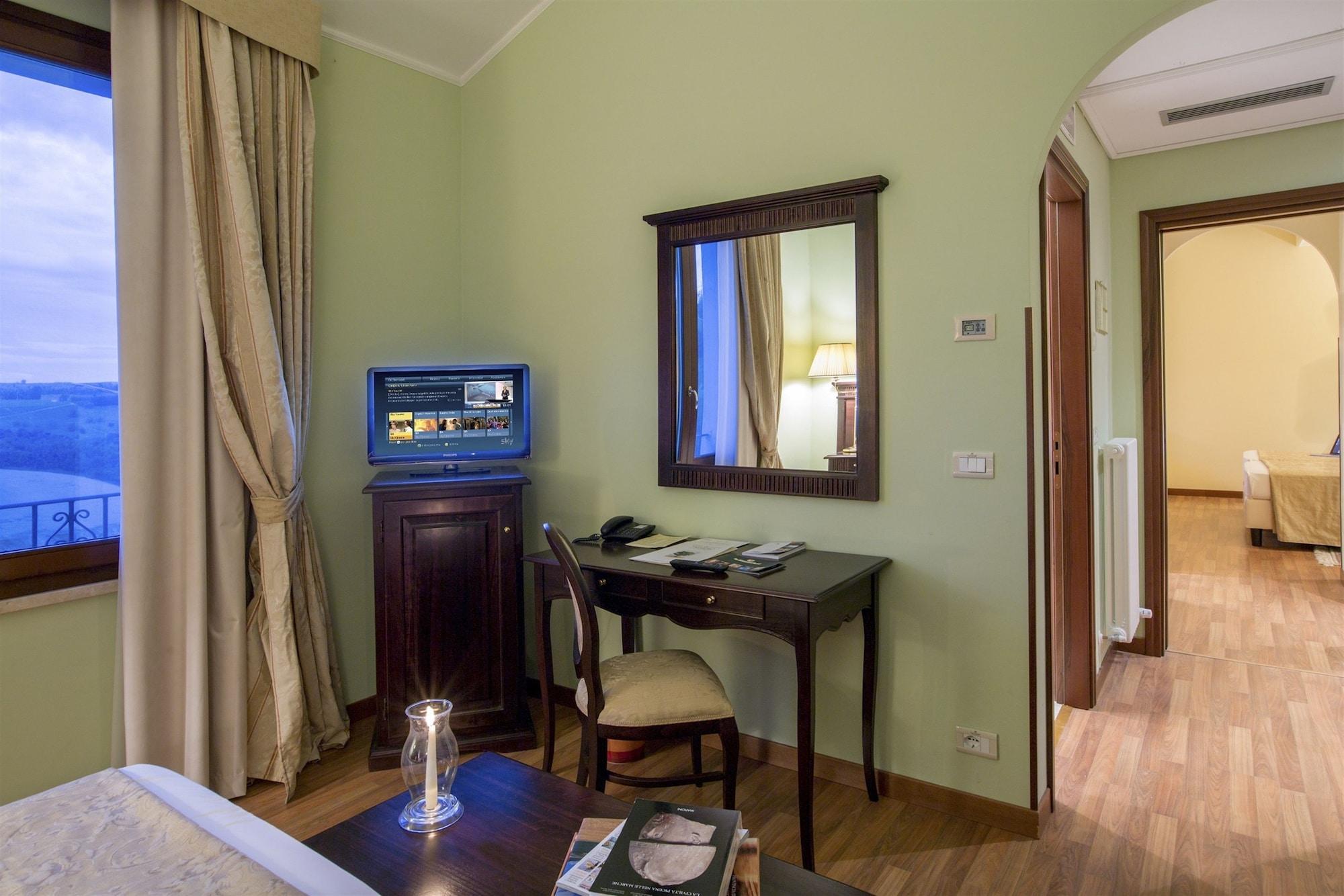 Hotel I Calanchi Country Y Restaurante