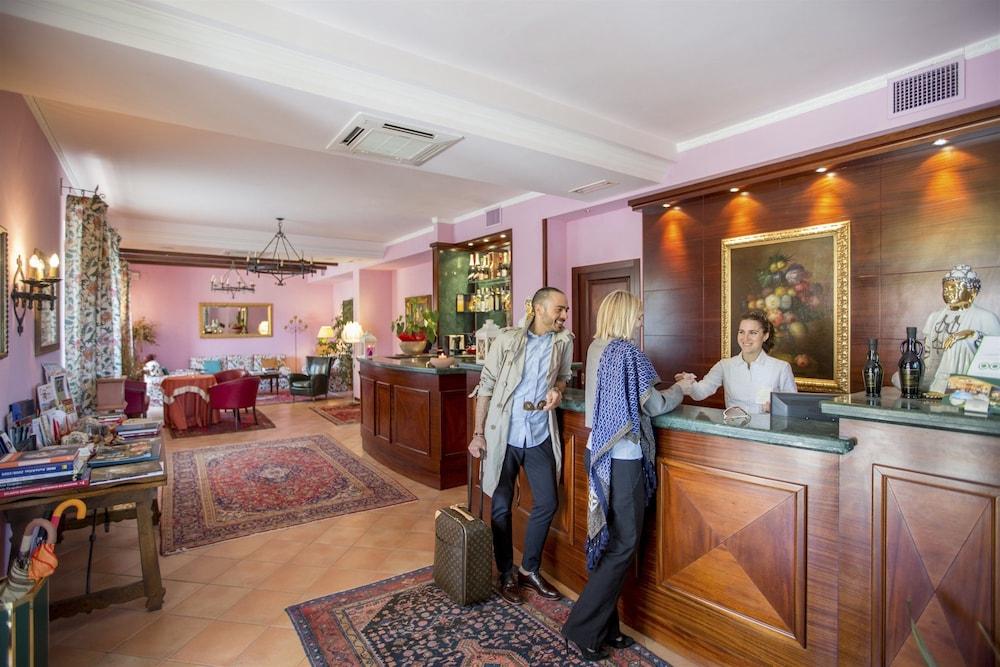Hotel I Calanchi Country Y Restaurante