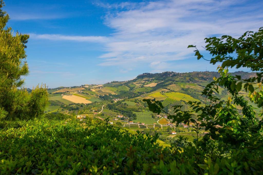 I Calanchi Country Y Restaurante Ripatransone