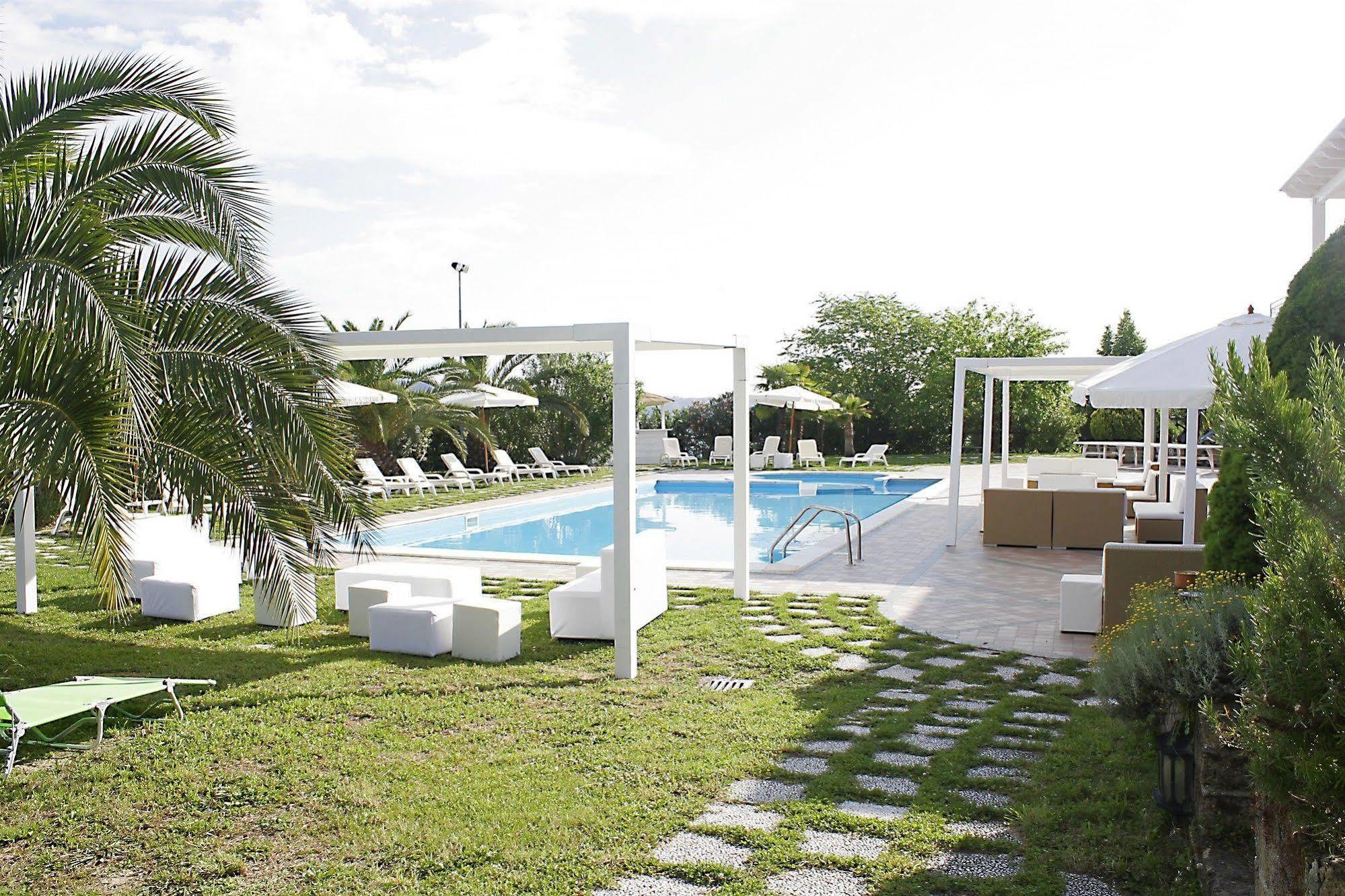 I Calanchi Country Y Restaurante Hotel Ripatransone