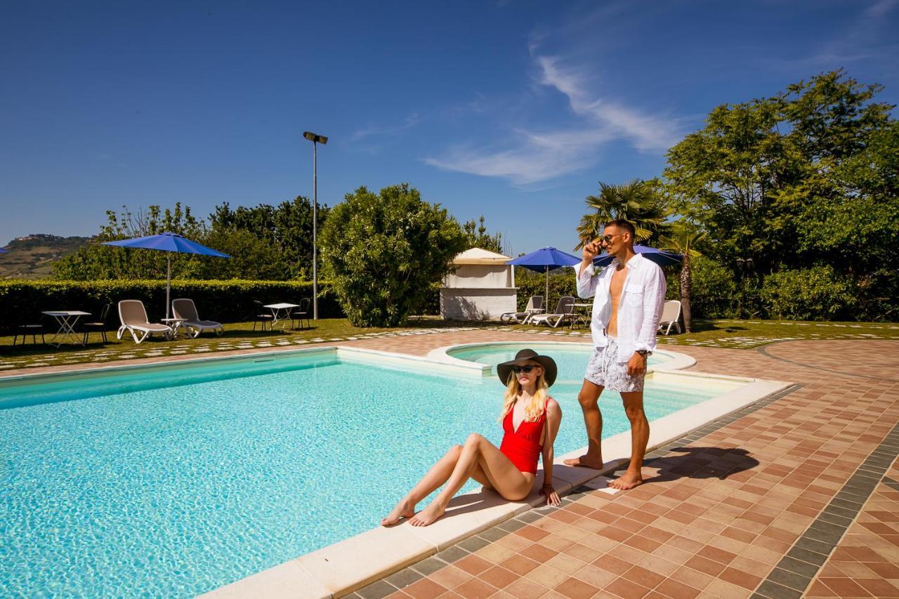 Country & I Calanchi Hotel 4*